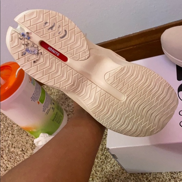 Fenty by Rihanna - Picture 3 of 5